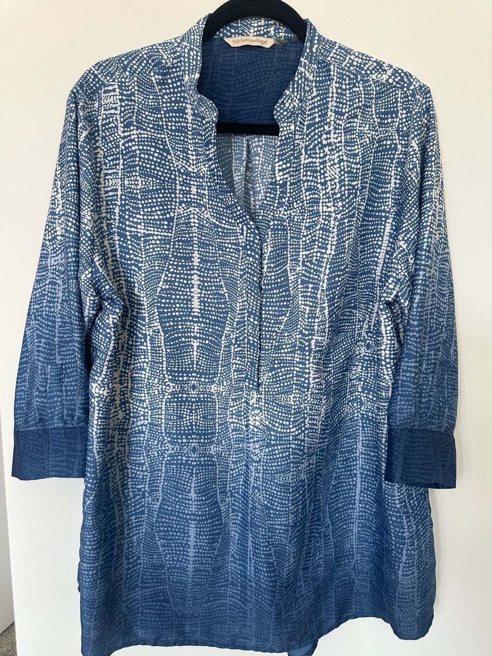 Soft Surroundings Women's Brigitte Tunic Top in Blue White Ombre Dot Print, Size